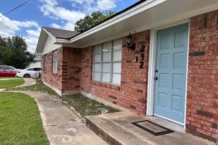 290 N Barker St, Stephenville, TX 76401 - Photo 2
