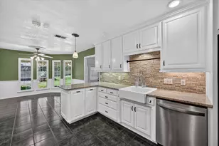 4208 Trowbridge Dr, Arlington, TX 76013 - Photo 8