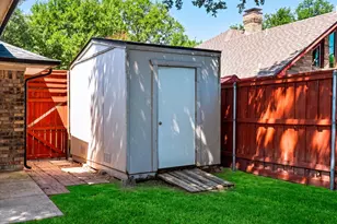 10216 Shadow Way, Dallas, TX 75243 - Photo 38