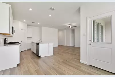 952 Dustwood Drive, Fort Worth, TX 76052 - Photo 6