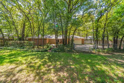 1803 Oak Grove Drive, Arlington, TX 76013 - Photo 28