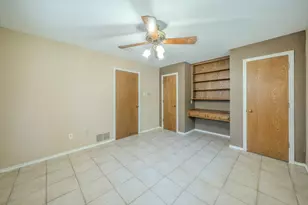 1803 Oak Grove Dr, Arlington, TX 76013 - Photo 20