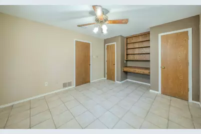 1803 Oak Grove Drive, Arlington, TX 76013 - Photo 18