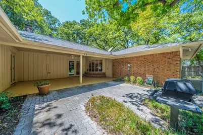 1803 Oak Grove Drive, Arlington, TX 76013 - Photo 22