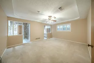 1803 Oak Grove Dr, Arlington, TX 76013 - Photo 10