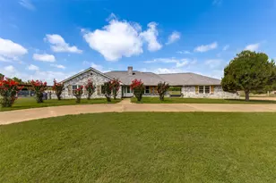 13740 Vida Ln, Dallas, TX 75253 - Photo 2
