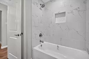 2520 Vera Cruz St, Fort Worth, TX 76106 - Photo 6