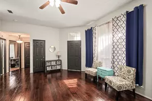 1322 Overlook Dr, Lewisville, TX 75067 - Photo 4