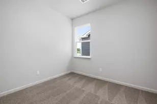 9629 Logan Sq Dr, Fort Worth, TX 76140 - Photo 4