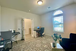 332 Paloma St, Weatherford, TX 76087 - Photo 2