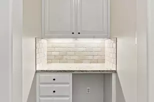 1819 Park Highland Way, Arlington, TX 76012 - Photo 6