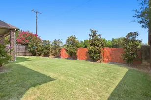 1819 Park Highland Way, Arlington, TX 76012 - Photo 38