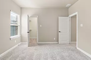 1819 Park Highland Way, Arlington, TX 76012 - Photo 32