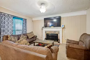 4442 Mercer St, Grand Prairie, TX 75052 - Photo 8