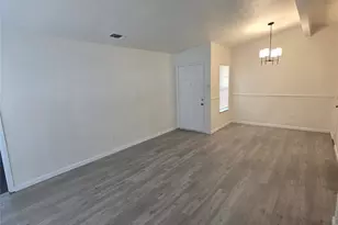 1451 Brook Meadow Cir, Lancaster, TX 75134 - Photo 4