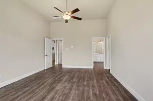 2806 Grand Lookout Ln, Arlington, TX 76001 - Photo 10