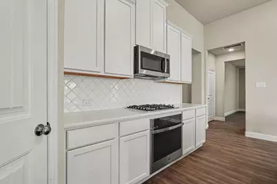2806 Grand Lookout Lane, Arlington, TX 76001 - Photo 6