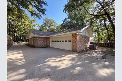 813 Wheelwood Drive, Hurst, TX 76053 - Photo 20