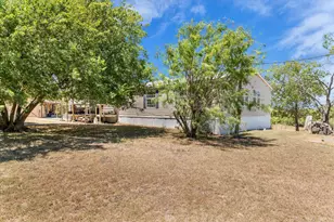 163 Hcr 3255, Mount Calm, TX 76673 - Photo 4