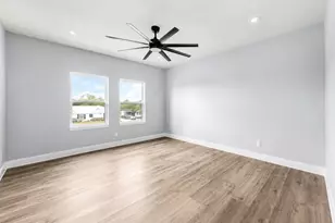 1115 E Oleander St, Fort Worth, TX 76104 - Photo 10