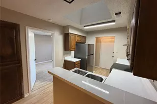6259 Canyon Cir, Fort Worth, TX 76133 - Photo 6