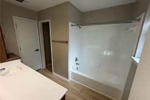 6259 Canyon Cir, Fort Worth, TX 76133 - Photo 10