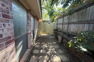 6259 Canyon Cir, Fort Worth, TX 76133 - Photo 14