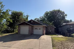 6259 Canyon Cir, Fort Worth, TX 76133 - Photo 1