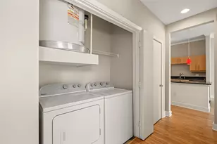 4414 Cedar Springs Rd, Dallas, TX 75219 - Photo 12