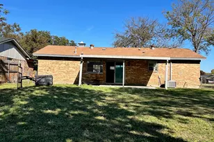 834 Quebec Dr, Garland, TX 75040 - Photo 12