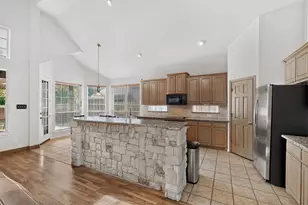 3832 Oxbow Creek Ln, Plano, TX 75074 - Photo 4