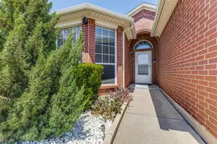 3921 Old Richwood Ln, Fort Worth, TX 76244 - Photo 2