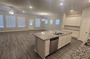 4805 Briarwood Dr, Haltom City, TX 76137 - Photo 6