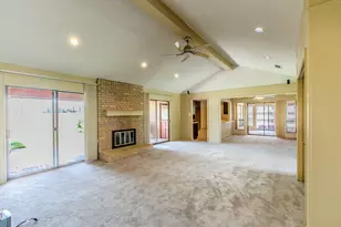 4400 Kingswick Dr, Arlington, TX 76016 - Photo 4