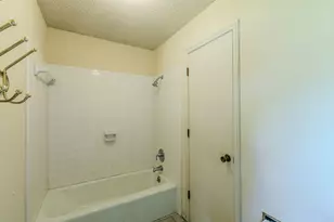 4400 Kingswick Dr, Arlington, TX 76016 - Photo 18