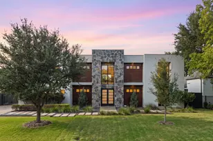 5717 Preston Haven Dr, Dallas, TX 75230 - Photo 2