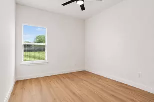1516 E Humbolt St, Fort Worth, TX 76104 - Photo 12