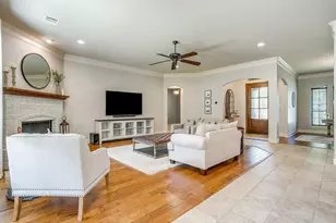 7259 Oak Creeks Ct, Fort Worth, TX 76135 - Photo 8