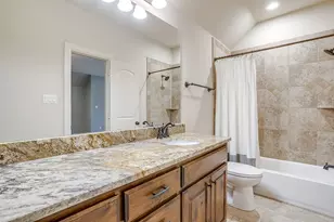 7259 Oak Creeks Ct, Fort Worth, TX 76135 - Photo 34