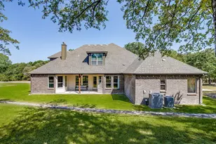 7259 Oak Creeks Ct, Fort Worth, TX 76135 - Photo 38
