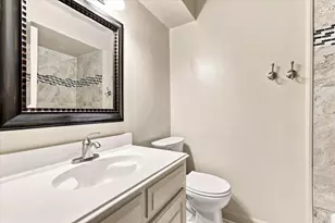 1903 Big Sky Dr, Lewisville, TX 75077 - Photo 18
