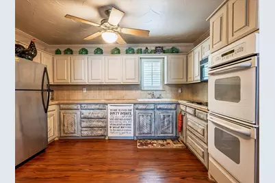 1637 Cedar Crest Loop, Possum Kingdom Lake, TX 76449 - Photo 10