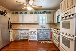 1637 Cedar Crest Loop, Possum Kingdom Lake, TX 76449 - Photo 10
