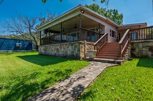 1637 Cedar Crest Loop, Possum Kingdom Lake, TX 76449 - Photo 6