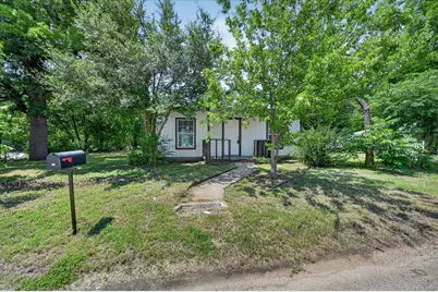 601 Royal Street, Cleburne, TX 76031 - Photo 24