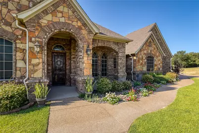 124 Carnes Court, Springtown, TX 76082 - Photo 2