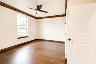 2083 Spieth St, Granbury, TX 76048 - Photo 34