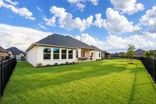 2083 Spieth St, Granbury, TX 76048 - Photo 38