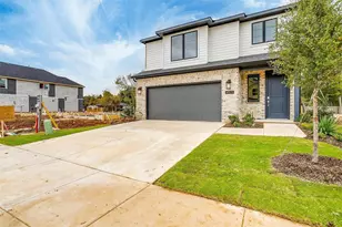 4532 Hogan's Alley Dr, Arlington, TX 76001 - Photo 2