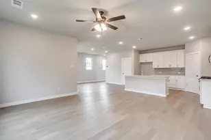 4532 Hogan's Alley Dr, Arlington, TX 76001 - Photo 12